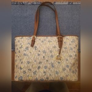 NWOT Michael Kors Jet Set Charm TZ Large Tote Bag Blue Floral (Limited Ed…
